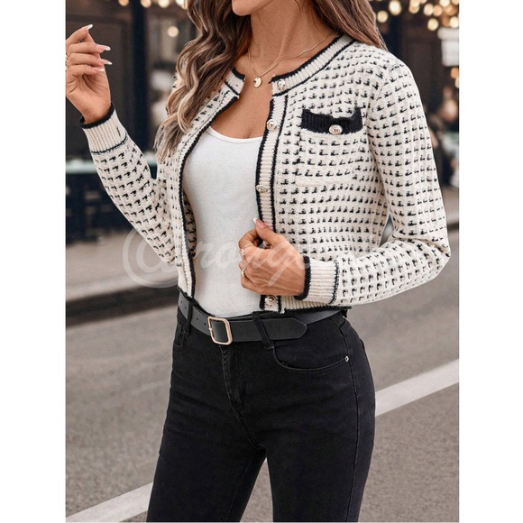 Beige Black Button Up Cardigan Knit Long Sleeve Cropped, Stretchy - Picture 5 of 8